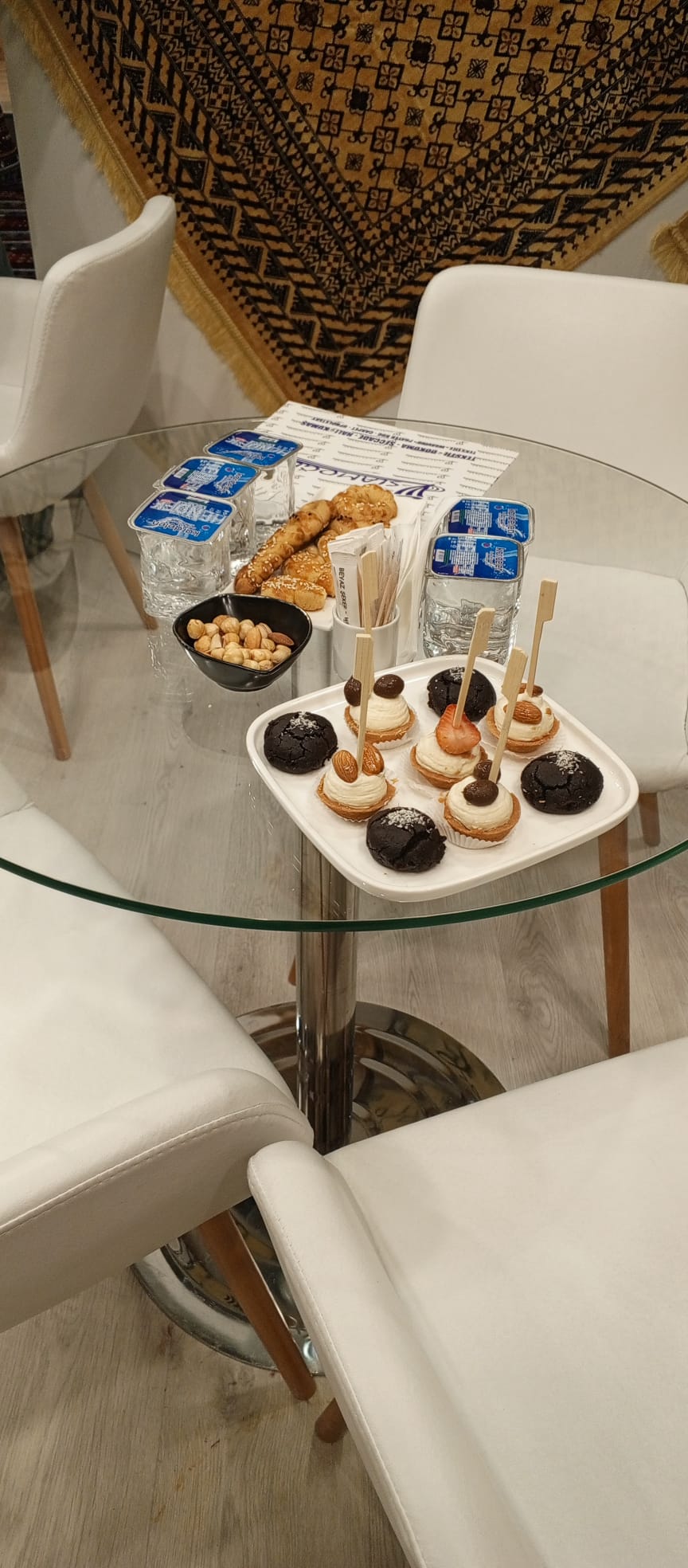 Fuar standı masa üstü catering ikram düzeni