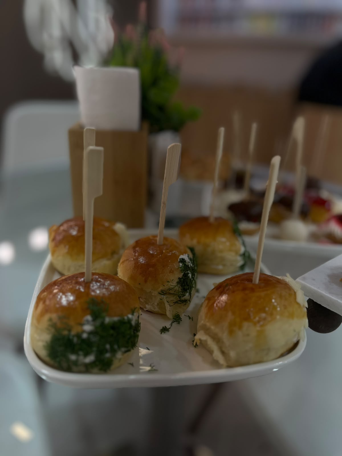 Mini sandviç ve porsiyonlu atıştırmalıklar